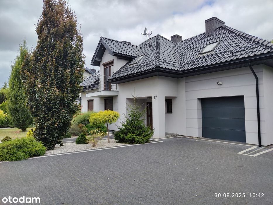 Dom wolnostojący ul. Złota,, działka 1044m2, dom 158,46m2