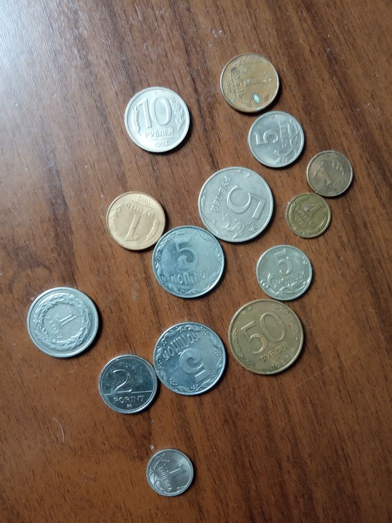 Монеты 1961+1 рубль 1964 года + ещё кучка монет.
