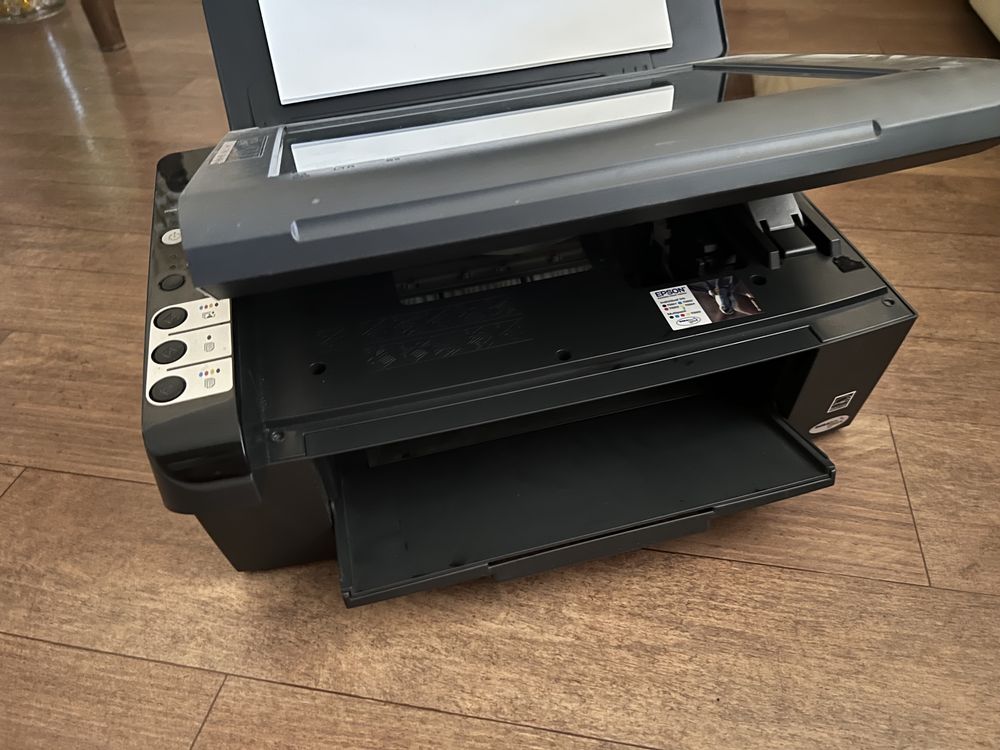 Продам принтер/сканер Epson CX4300