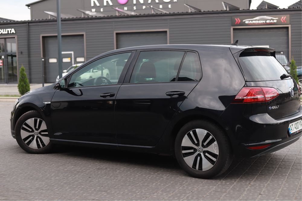 Продам електромобіль Volkswagen e-golf 2014 в хорошому стані