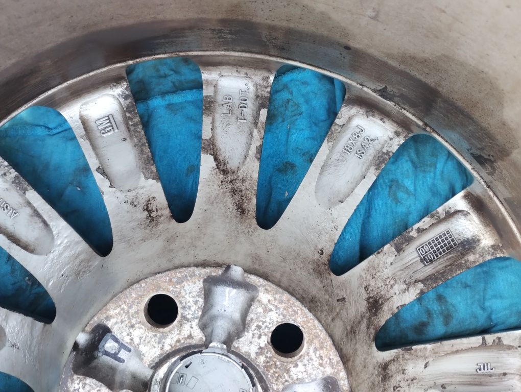 Felgi aluminiowe Opel 18 cali 5x120 8j Et 42, otwór 67,1