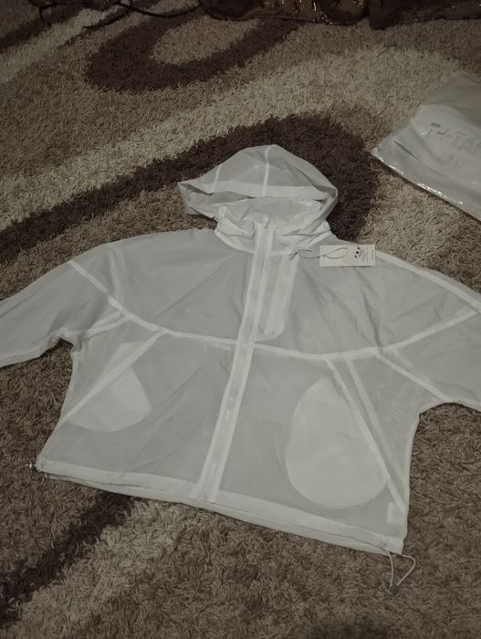 Вітровка оверсайз нова куртка демі