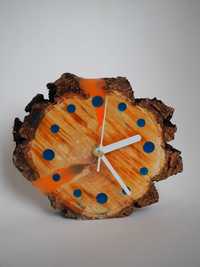Zegar biurkowy z plastra drewna