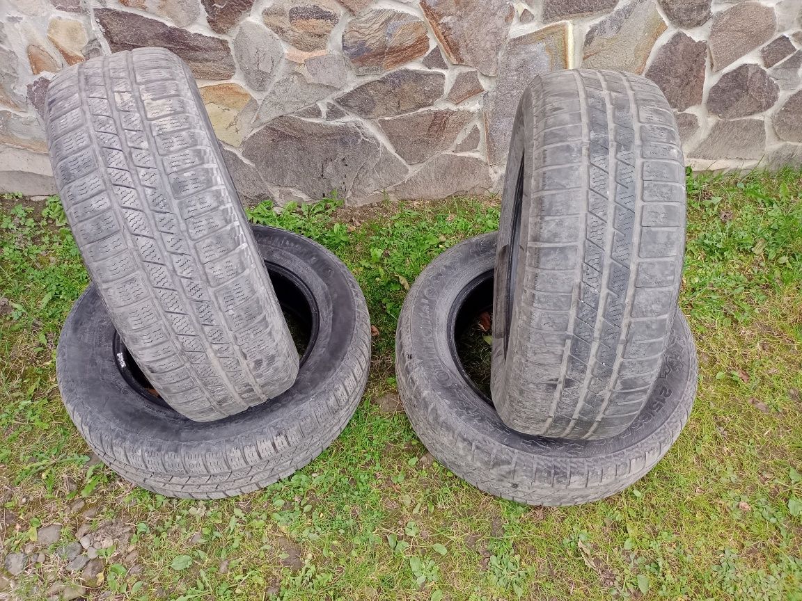 Зимові колеса 215/65  r 16  є 4 шт пари