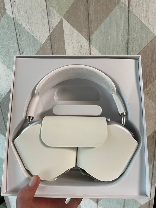 AirPods Max 2 — повнорозмірні навушники з активним шумозаглушенням