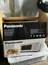 Микроволновка Panasonic NN-SM221W