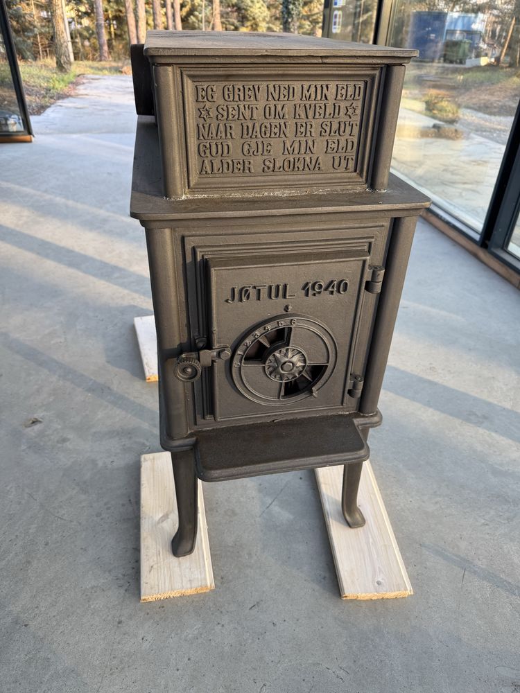 Jotul koza kominek ogrzeje 100 m2