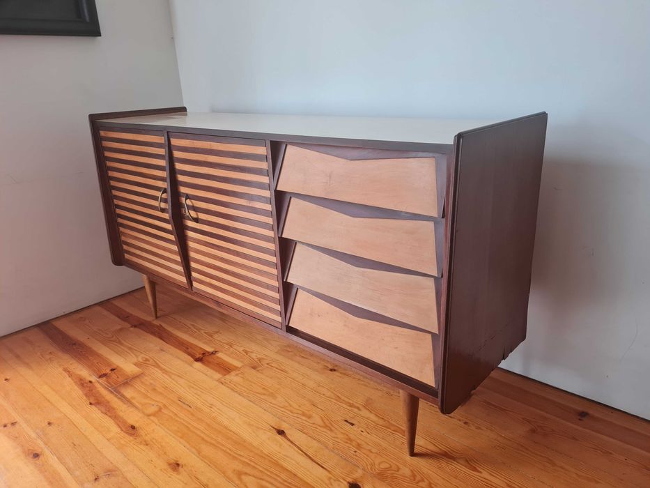 Aparador dos anos 60