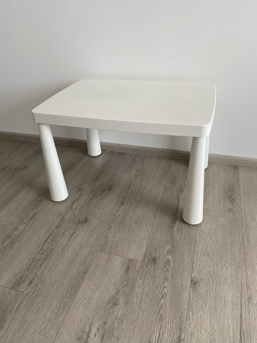 ІКЕА Дитячий столик MAMMUT