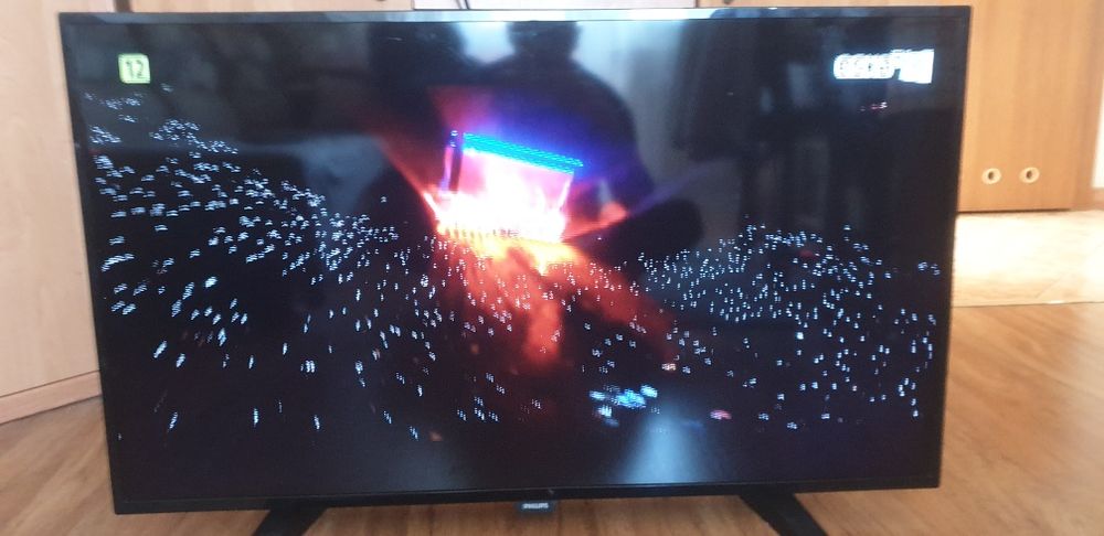 Philips 40PFH4100/88 Na części