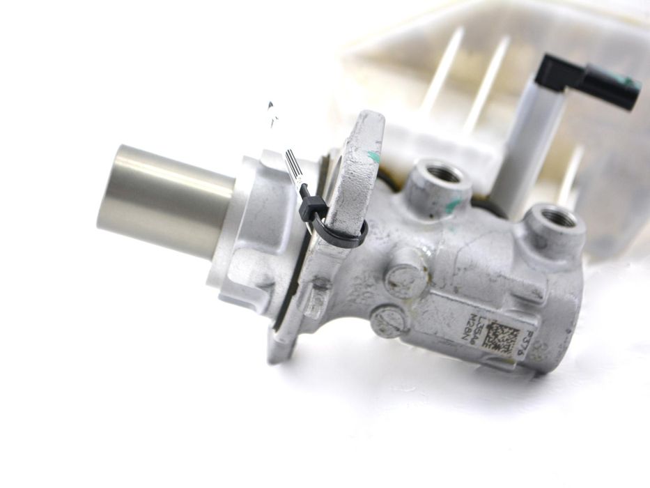 Головний гальмівний циліндр GMC TERRAIN 2017-2021 84104229