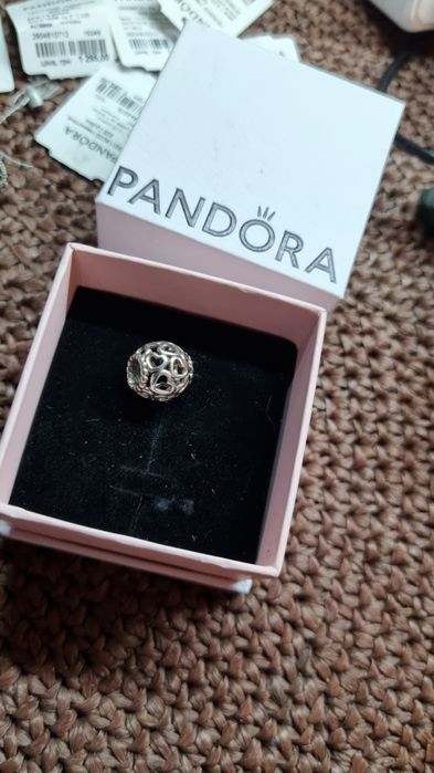 Продам оригинальные Шарм Пандора