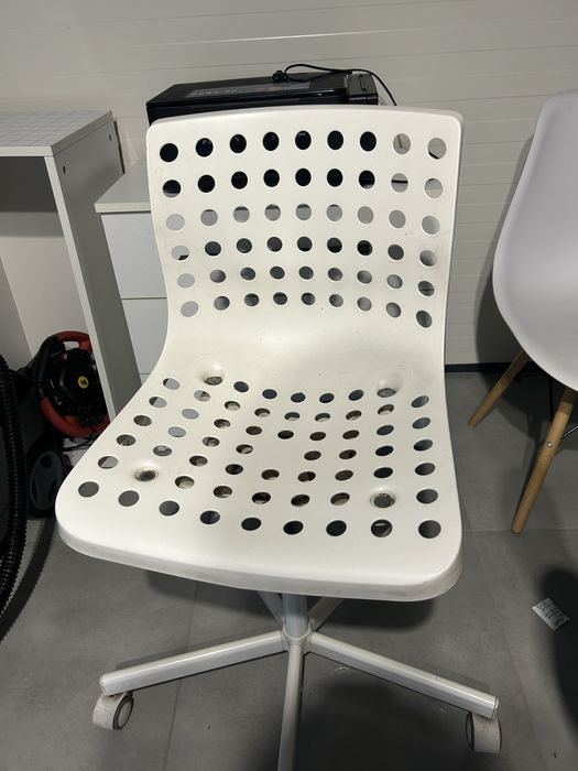 Krzeslo do biurka ikea biale obrotowe