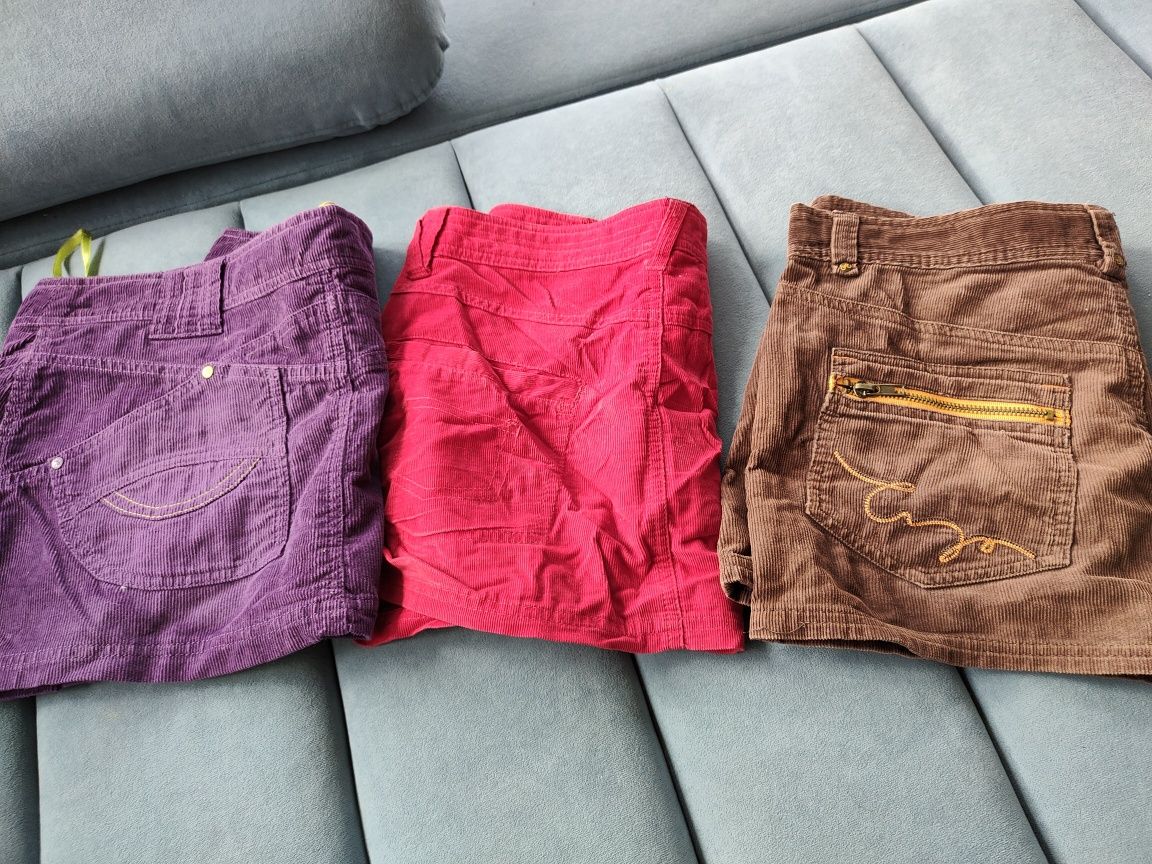 Spódnice Cropp trzy sztuki 2xS i 1xM