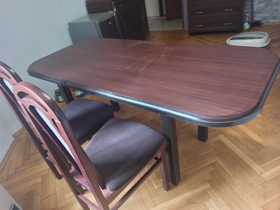 Stół orzech +6 krzeseł