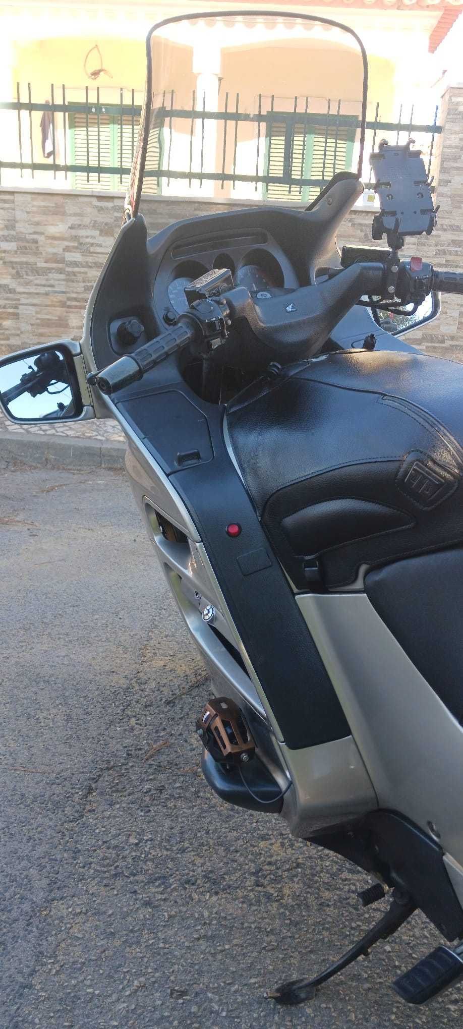 Vende-se PAN European 1100