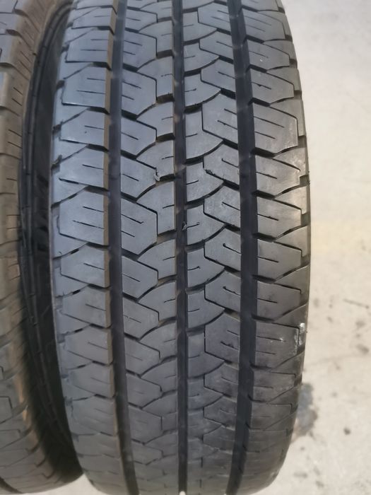 Para opon 195/70R14C Barum Vanis