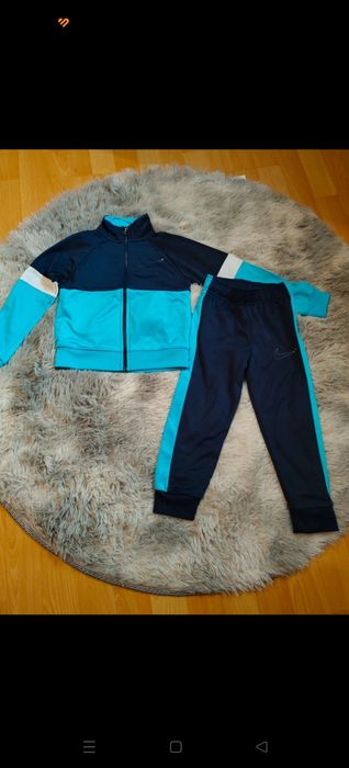 Dres z Nike dla chłopca 92-98