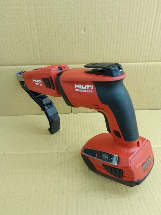 Hilti SD 5000-A22 Wkrętarka Taśmowa Podajnik 22V 2xAku