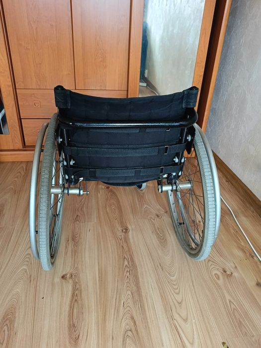 Wózek inwalidzki dla osoby doroslej