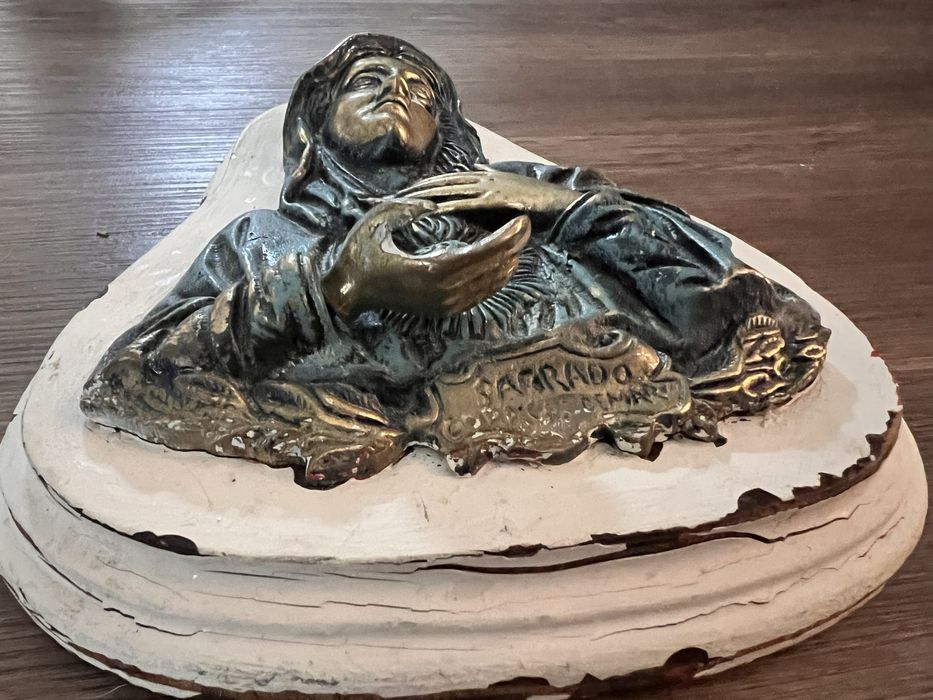 Antigo Sagrado Coraçao de Maria latão sólido.