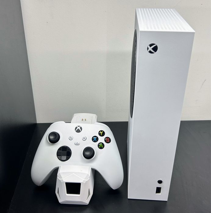 Продам Xbox Series S ( ідеал)