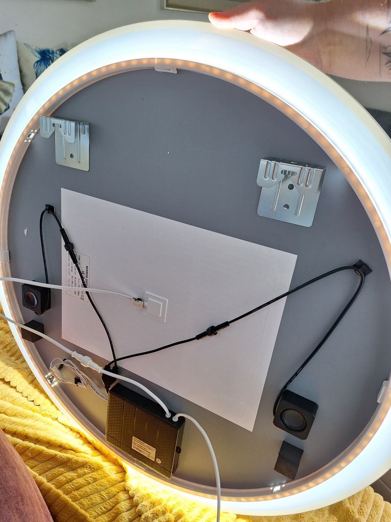 Lustro łazienkowe LED Bluetooth 80 cm