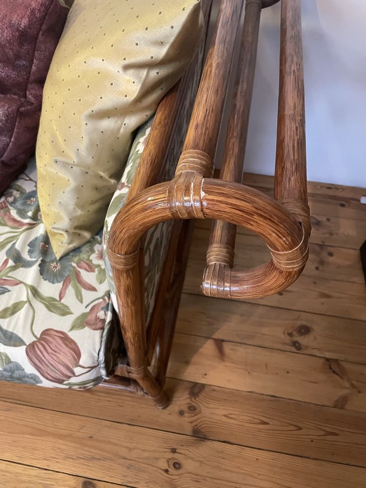 Sofa rattanowa boho z poduszkami