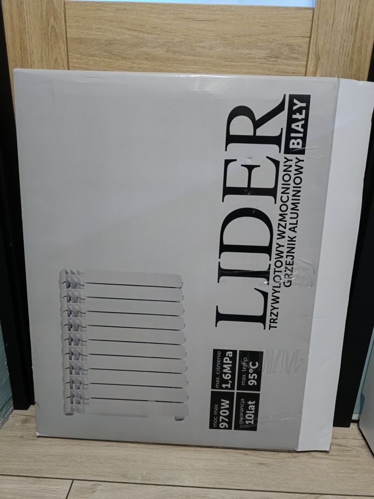 Kaloryfer aluminiowy nowy Lider Biały 56cm x 75cm x7,5cm