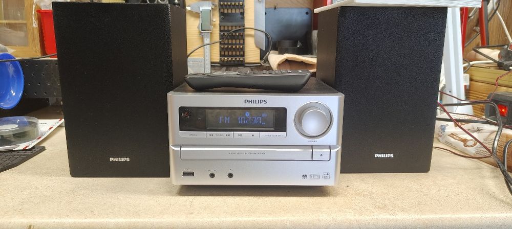 Mini wieża Philips MCM 2000 z usb