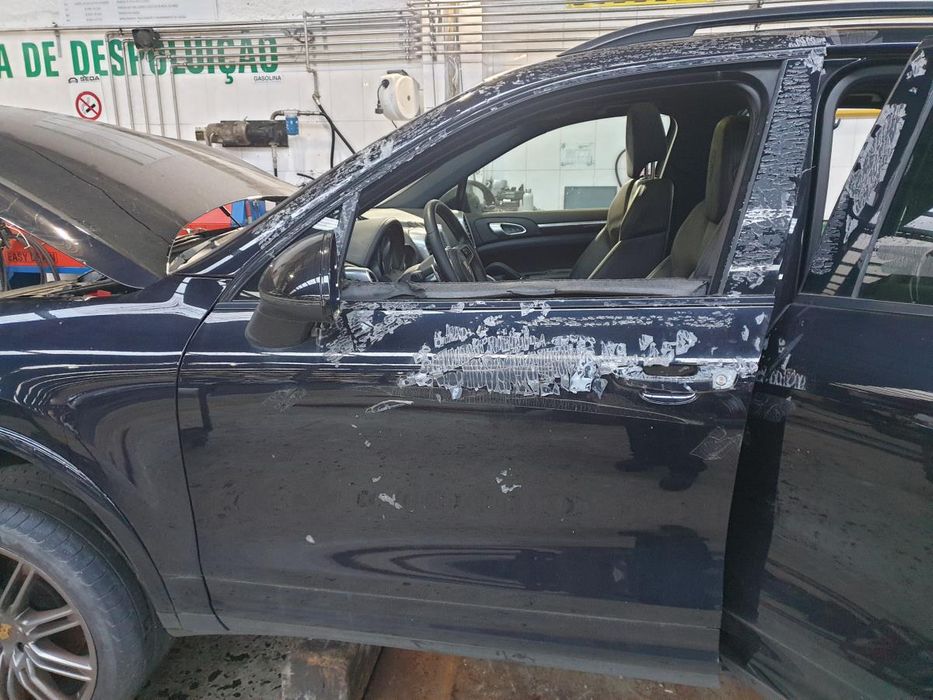 Porta frente esquerda PORSCHE Cayenne (92A)