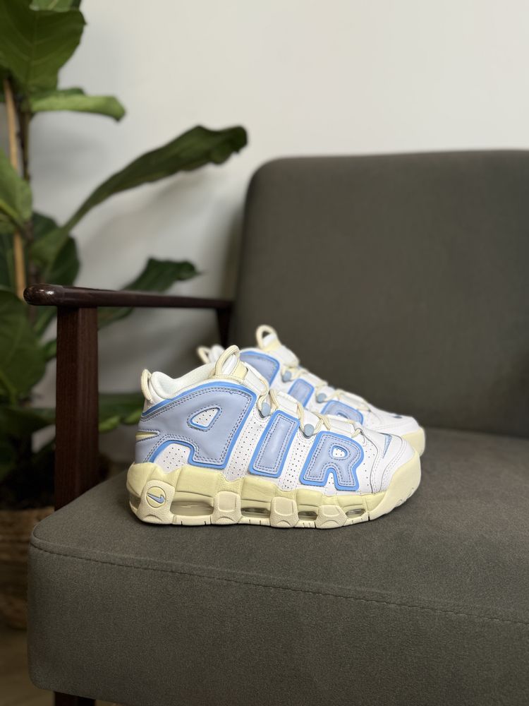 Біло-блакитні кросівки Nike Air Uptempo FD9869 - 100, оригінал -37.5 р