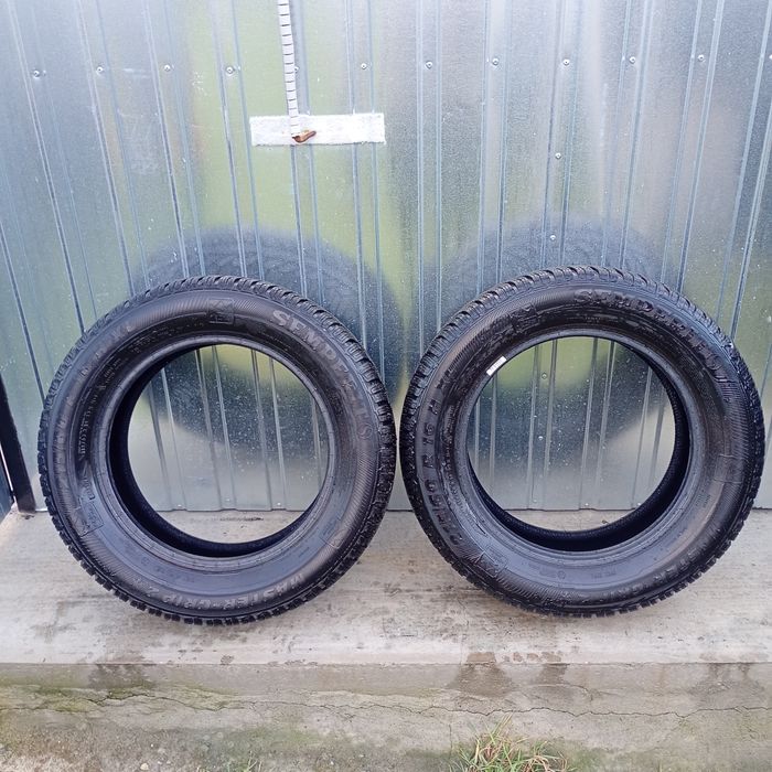 Opony zimowe 2 sztuki r16 215/60 16 Niemieckie 215/60/16