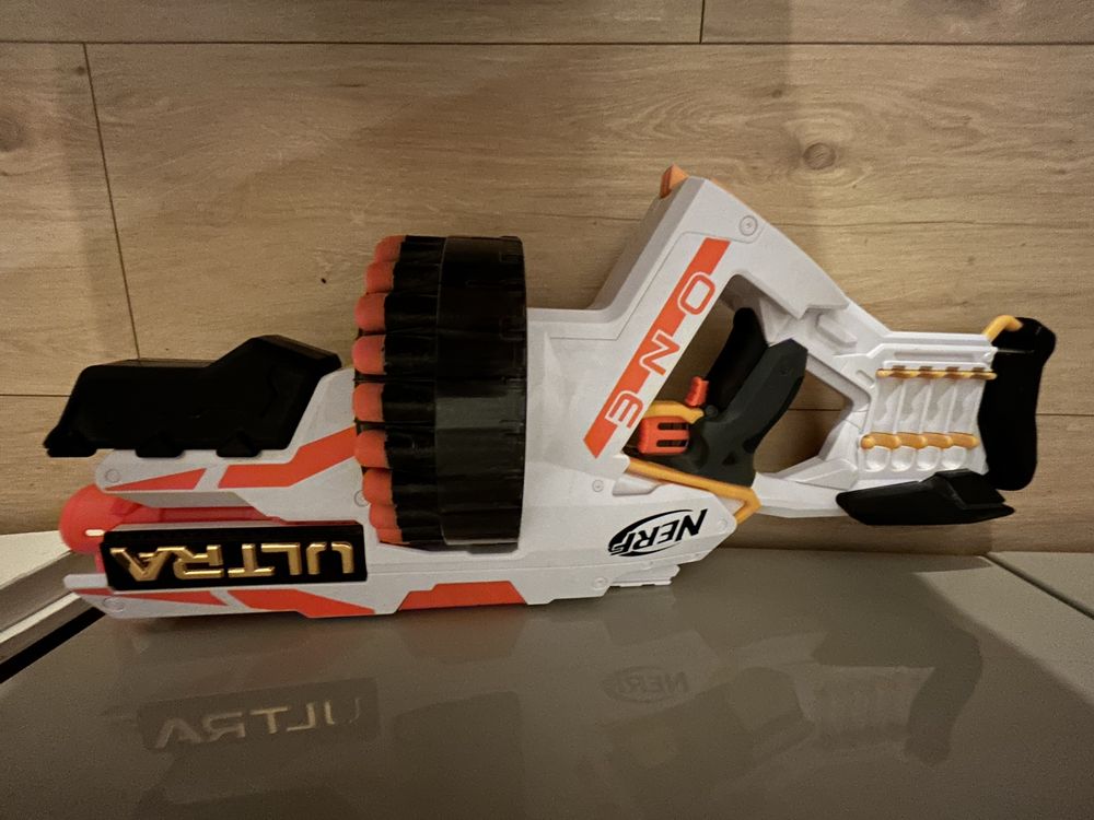Nerf one ultra pistolet na strzałki