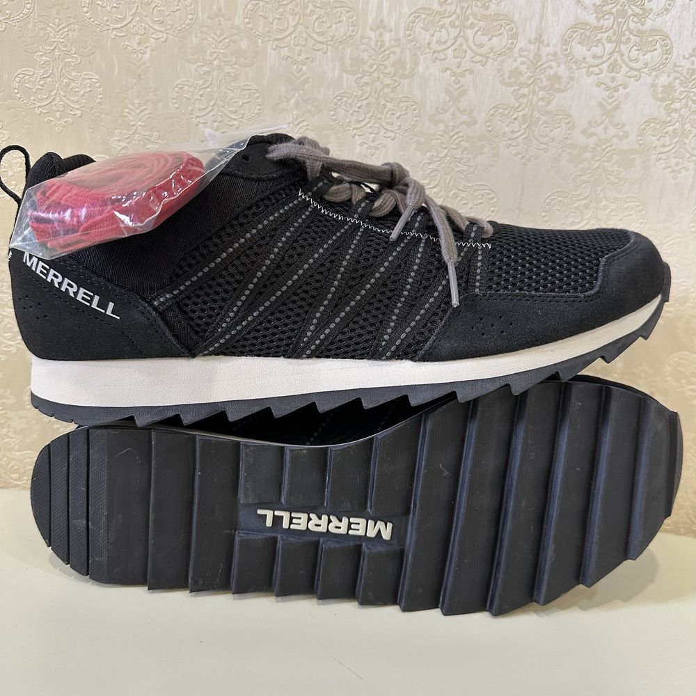 Merrell. Чоловічі кросівки. Оригінал. Нові. Шкіра. Розмір 46.