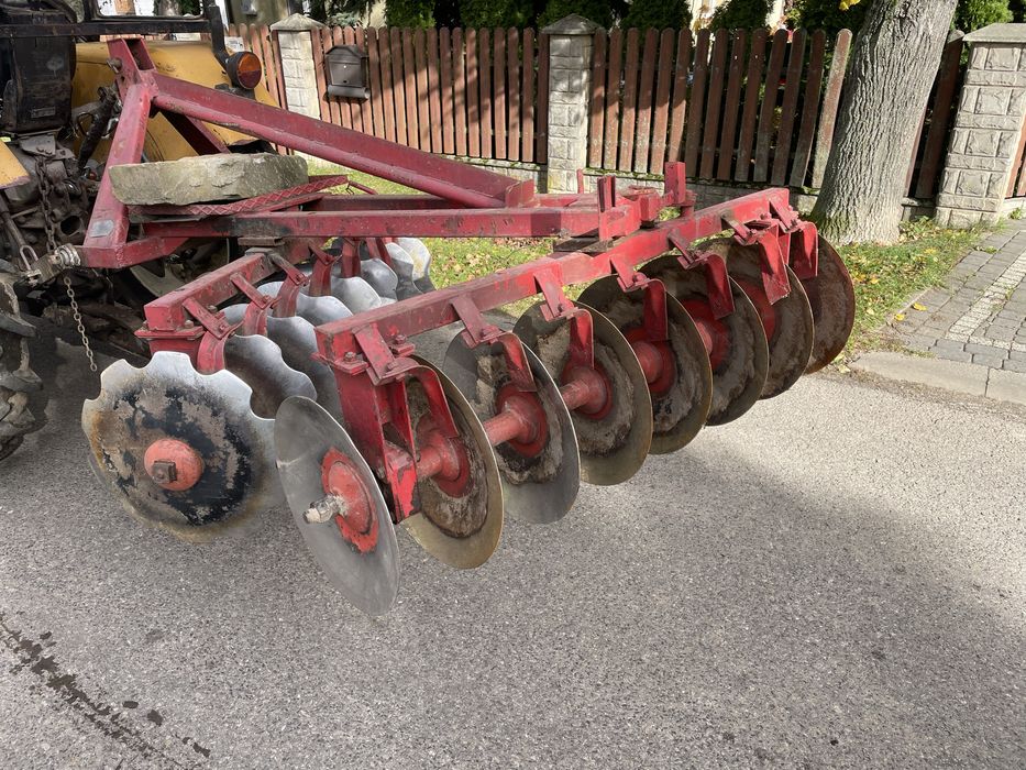 Talerzowka Słupsk 2x8 talerzy przyczepa