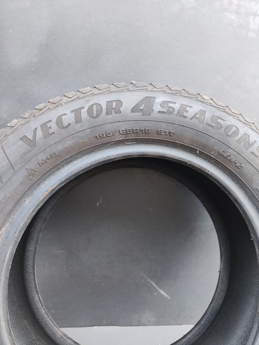 Шина 195/65r15 розпаровка одиночка Goodyear vector 4-season Gen-2