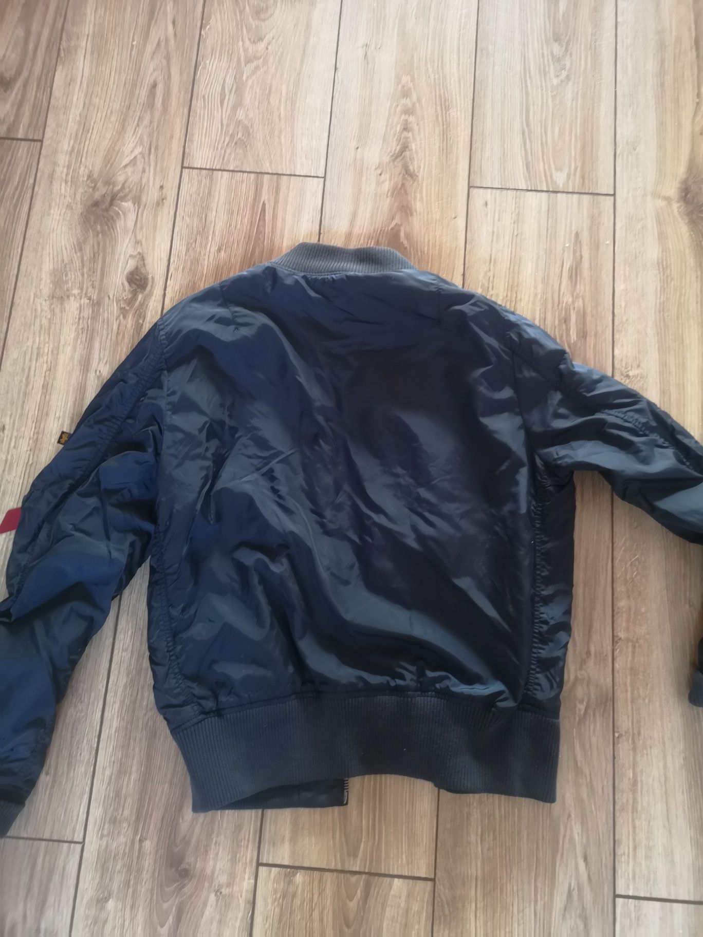 Kurtka bombierka alpha industries