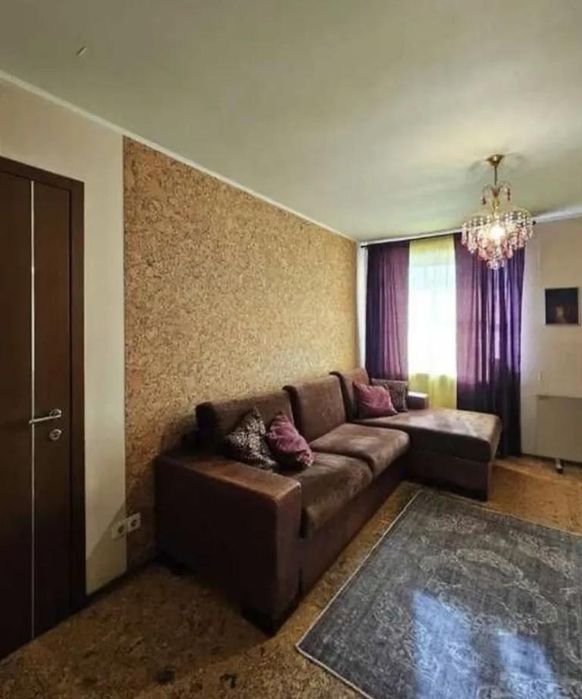 Продам 3-комн квартиру в районе Пушкина просп.