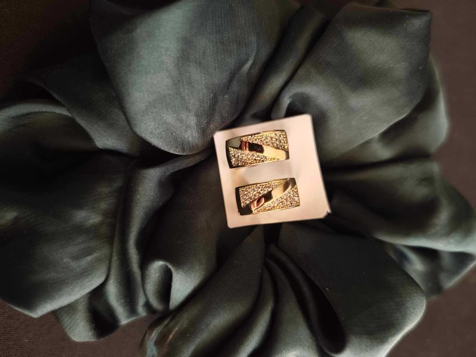 Kolczyki Kółeczka Cyrkoniowe Trójkąty Nowe