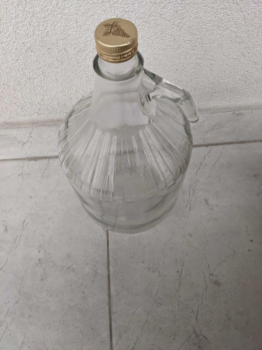 Бутель бутиль пляшка сулія банка