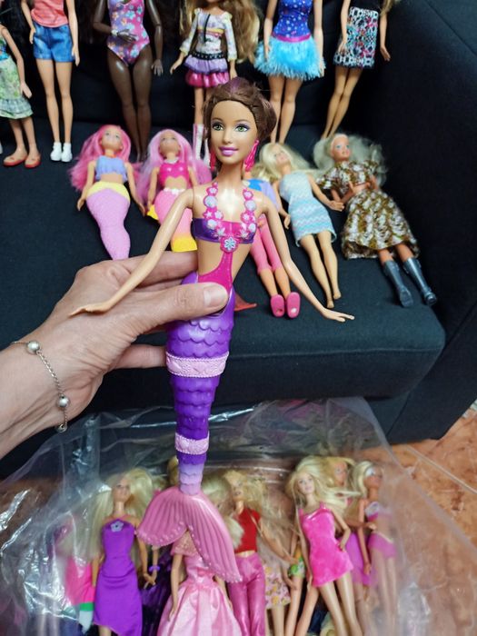 Bonecas Barbie criança brinquedos casa quarto apartamento