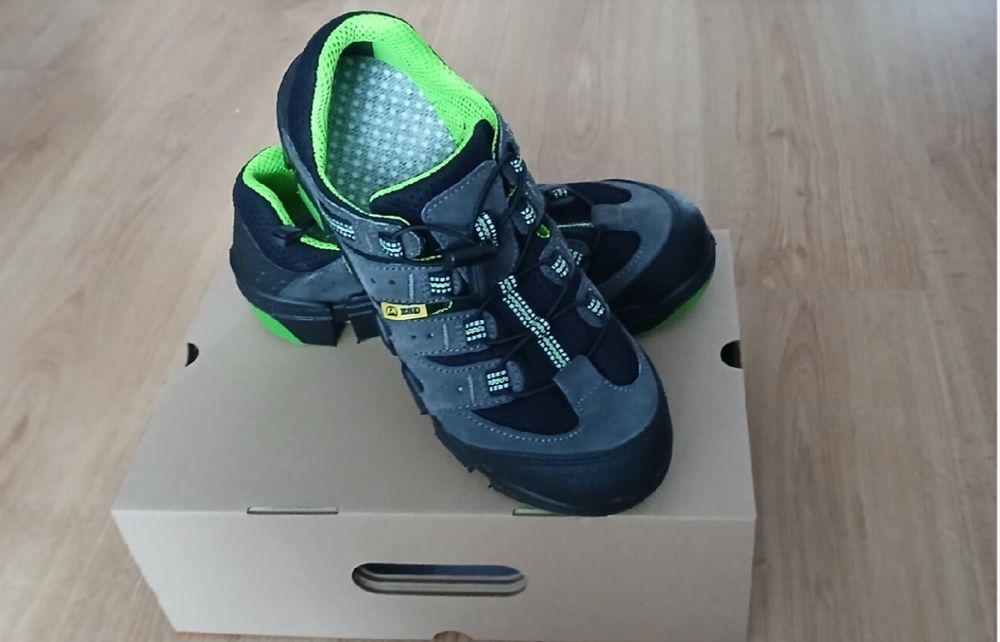 Buty robocze rozmiar 43 Nowe bardzo wygodne
