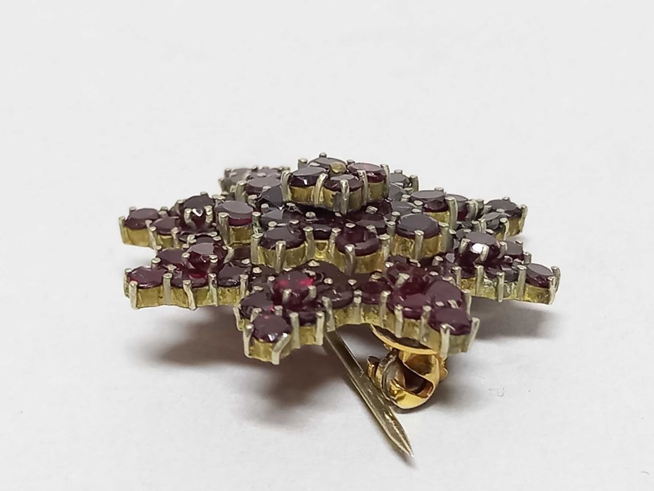 Brosza z granatami, pocz. XX w.