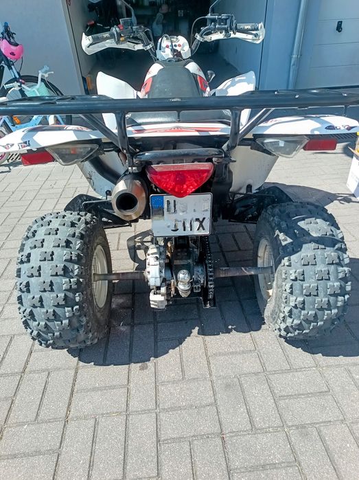 Quad Kymco KXR z silnikiem 300 zarejestrowany jako osobowy inny kat. B