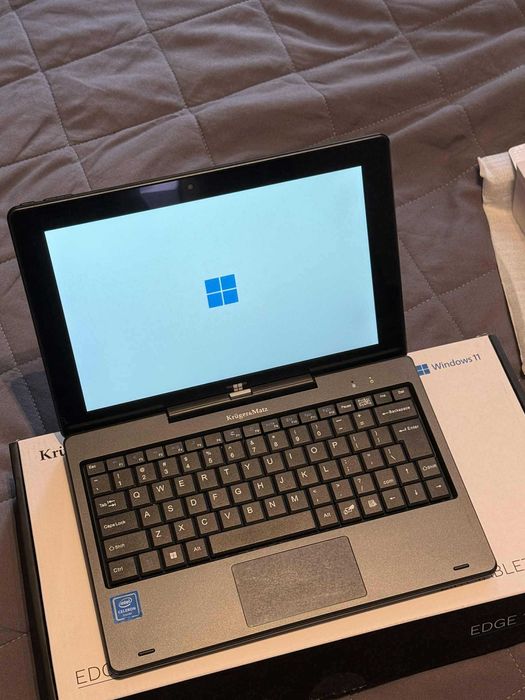Laptop KRUGER&MATZ Edge 1089 10.1" 4GB 256GB Windows 11 Pro