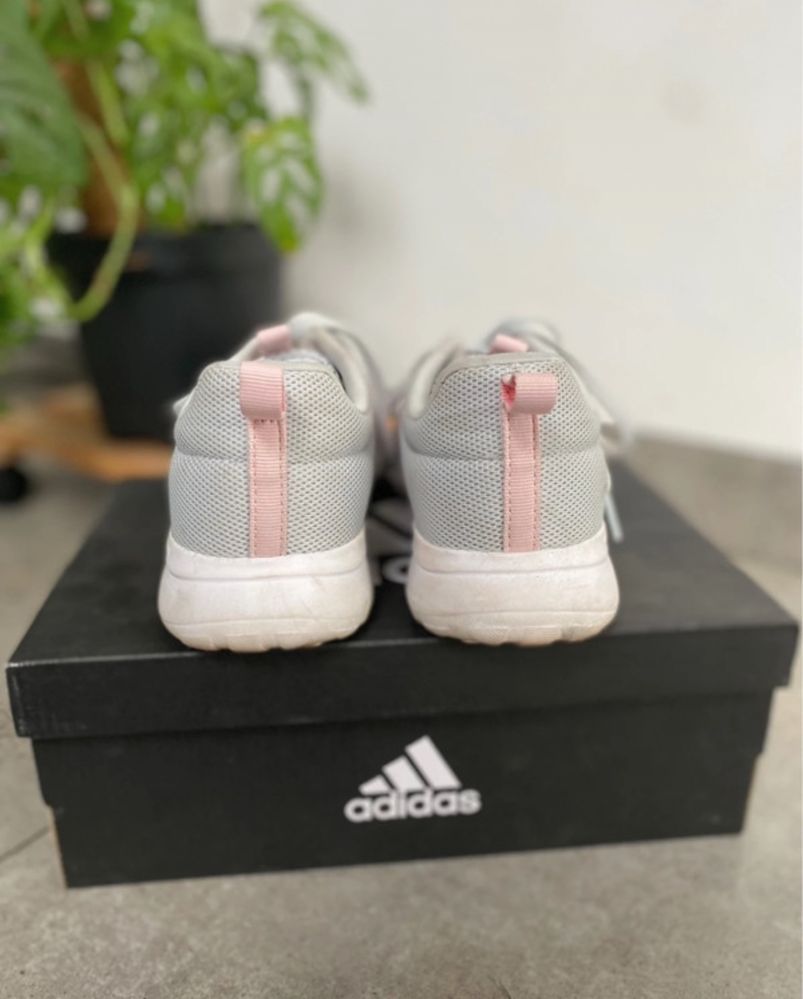 Buty sportowe Adidas, rozmiar 38