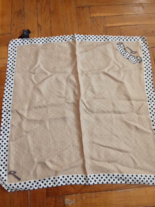 Шовкова хустка маленька guess