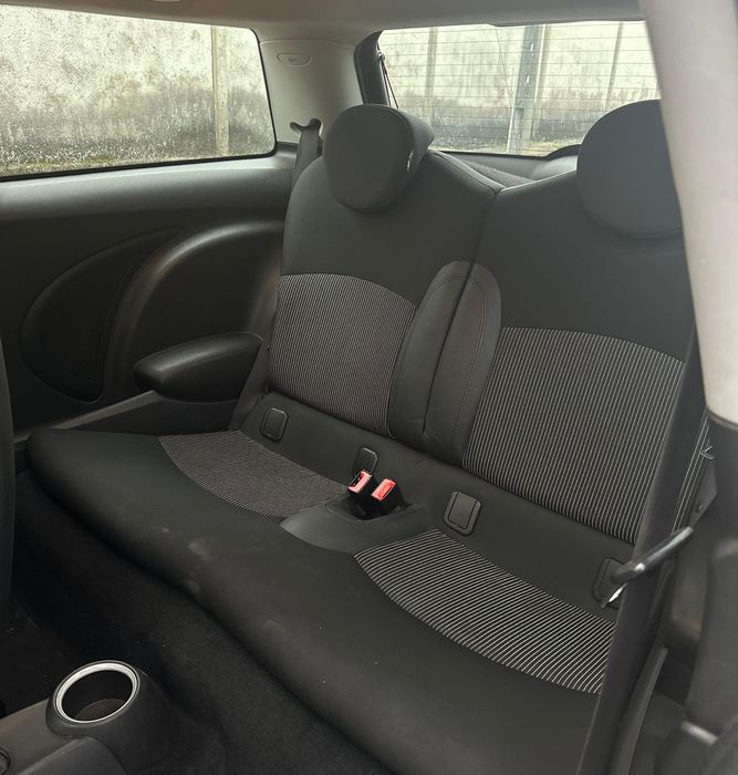 Mini Cooper 1.6D-2010[Caixa-automática]