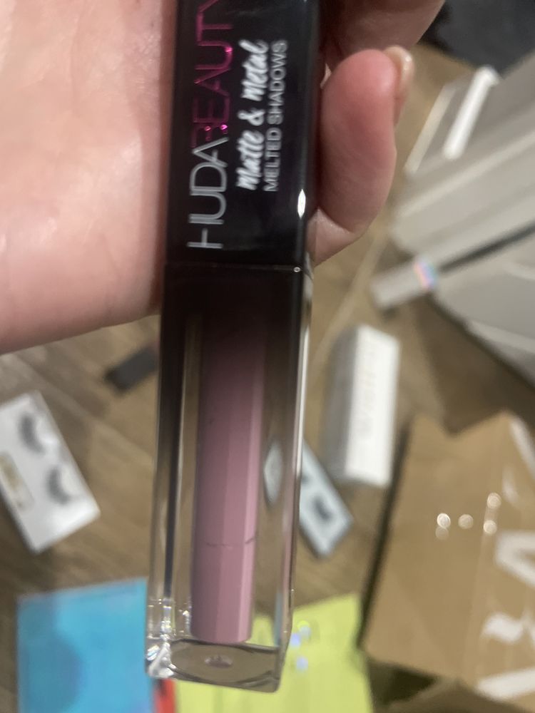 Рідкі тіні для повік Huda beauty. Оригінал із США!